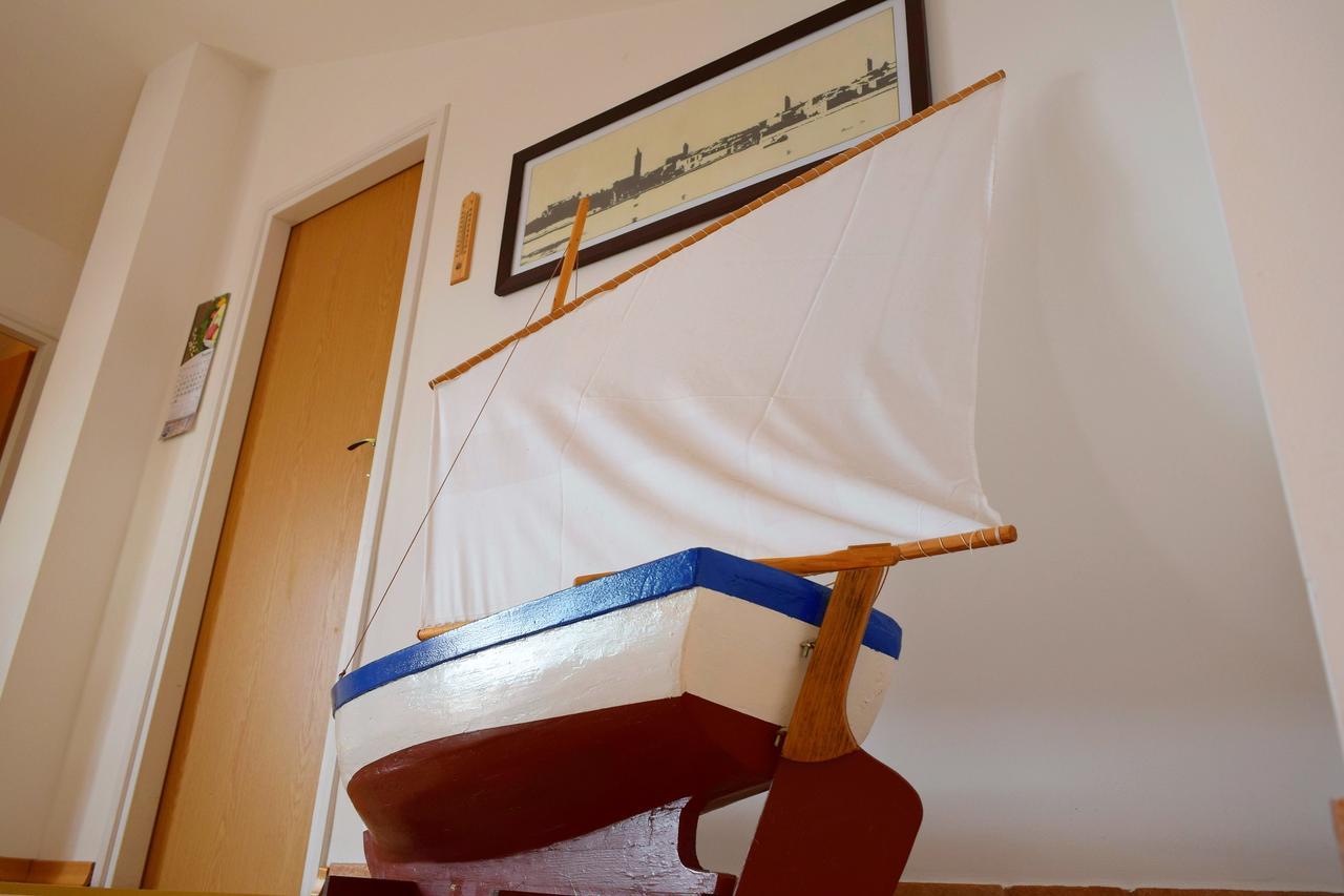 Peter Pan Apartments Palit Екстер'єр фото