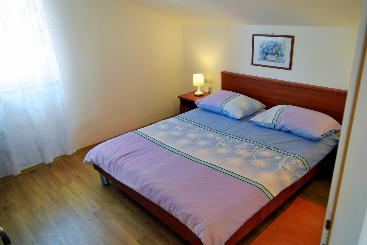 Peter Pan Apartments Palit Екстер'єр фото